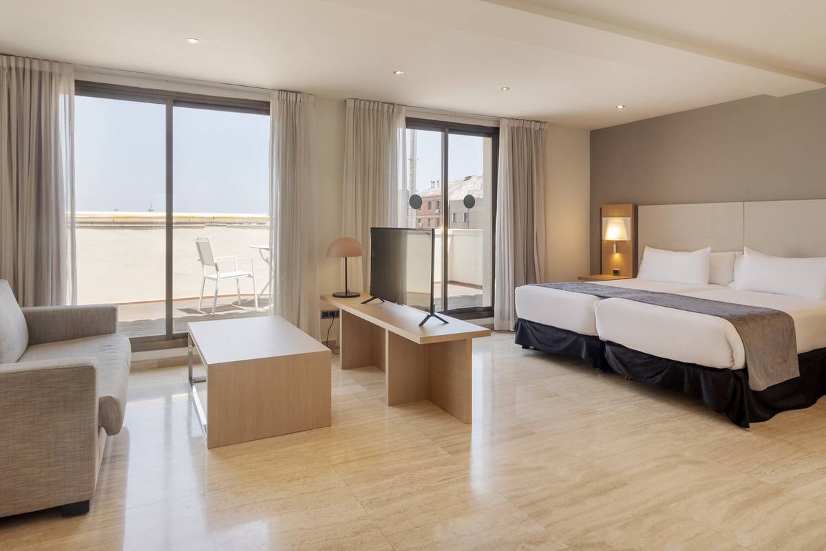 Junior suite Hotel ILUNION Almirante Barcelona