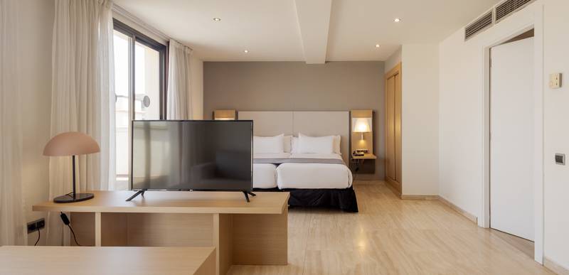  Hotel ILUNION Almirante Barcelona