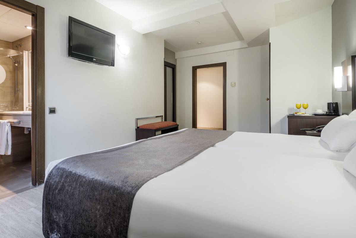 Double room Hotel ILUNION Almirante Barcelona